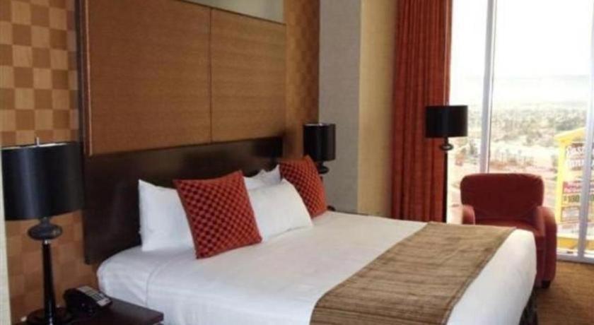 Eastside Cannery Casino 3*