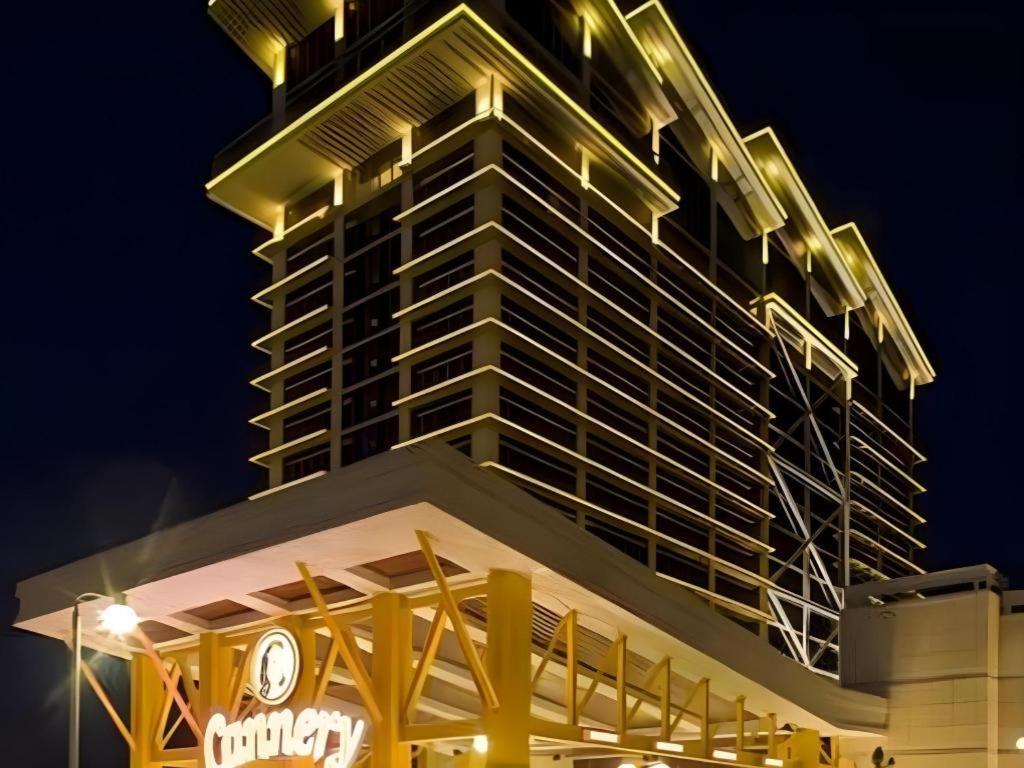 Eastside Cannery Casino Resort 3*